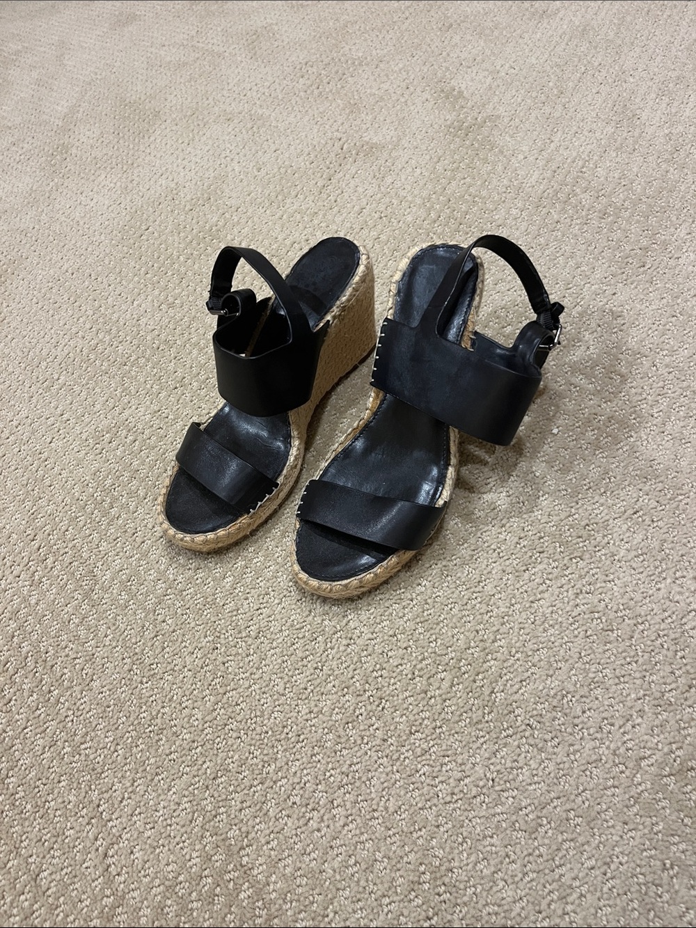 Vince camuto size 8.5 women’s espadrilles black